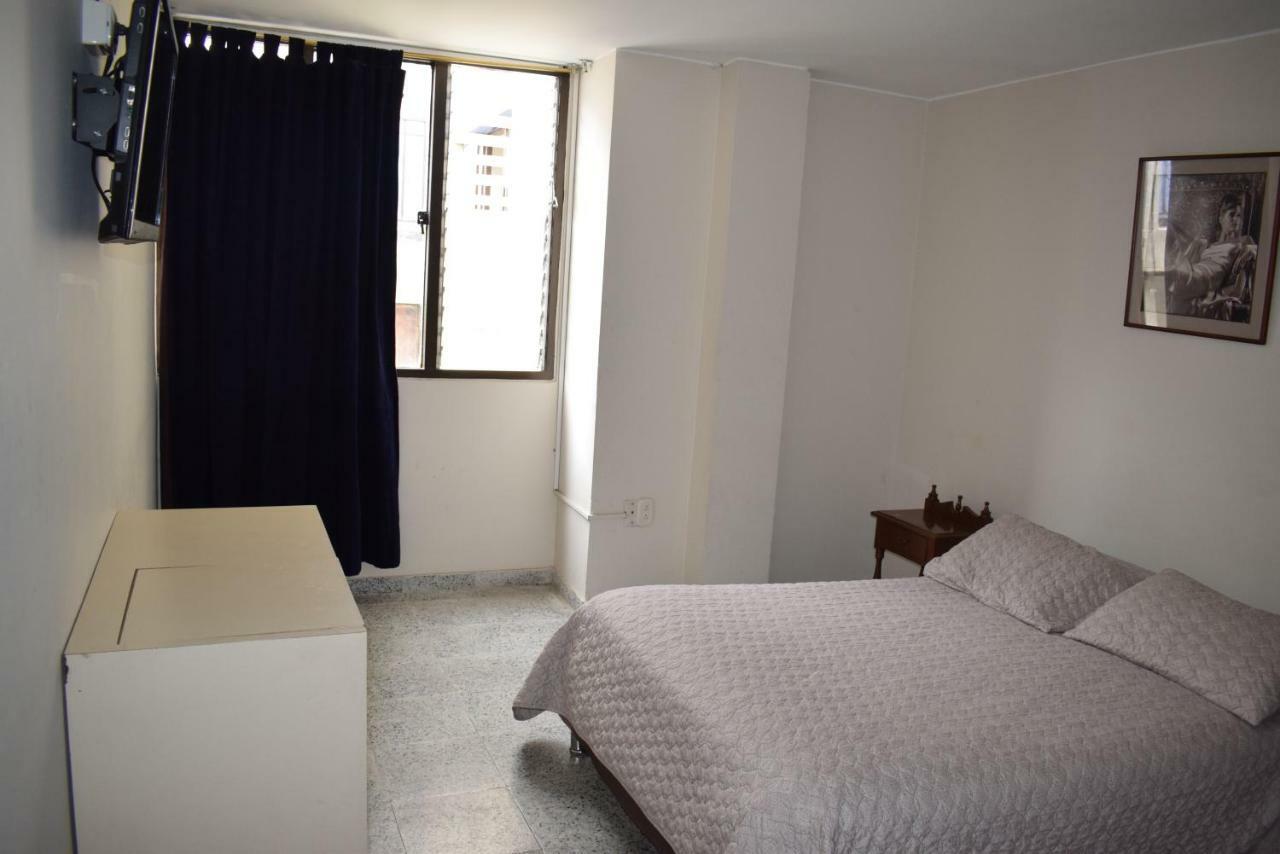 Hotel Imperial Pamplona Luaran gambar
